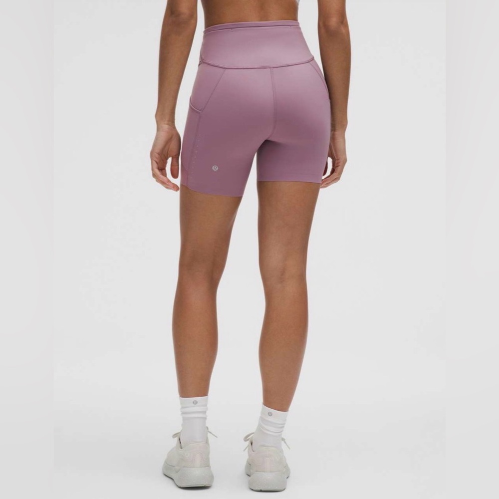 Lululemon Fast and Free High-Rise Short 6" Lavender Lux Size 2